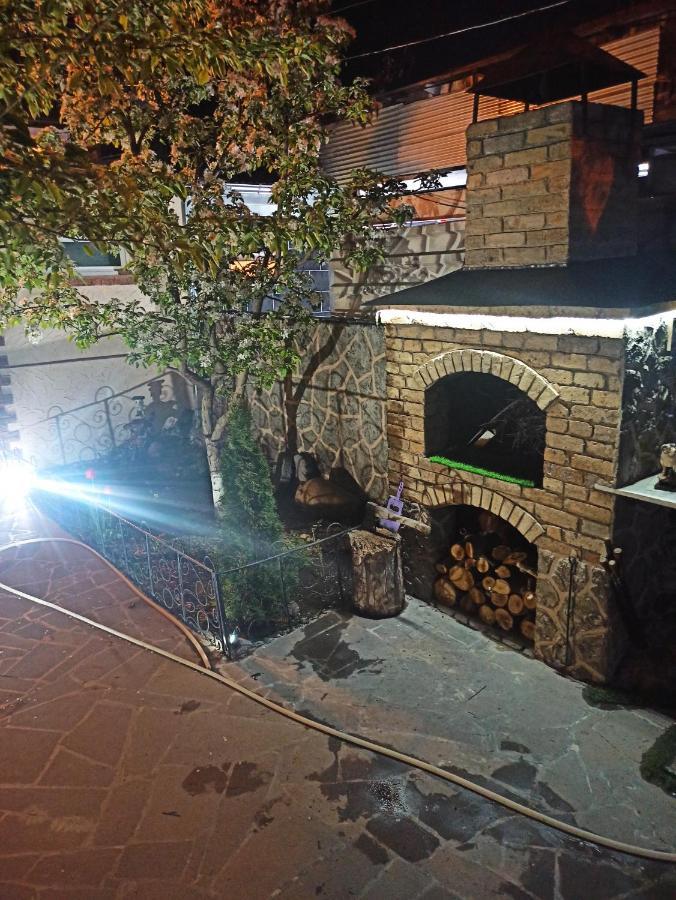 Посуточный Гостевой Дом Gjumri Exterior foto